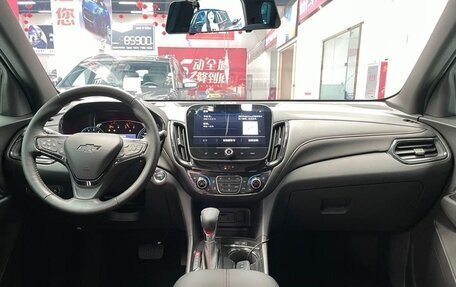 Chevrolet Equinox III, 2022 год, 2 500 000 рублей, 9 фотография