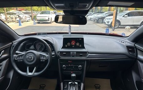 Mazda CX-4, 2022 год, 2 300 000 рублей, 11 фотография
