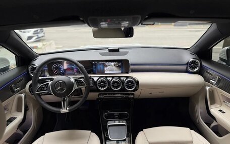 Mercedes-Benz A-Класс, 2022 год, 2 000 000 рублей, 2 фотография