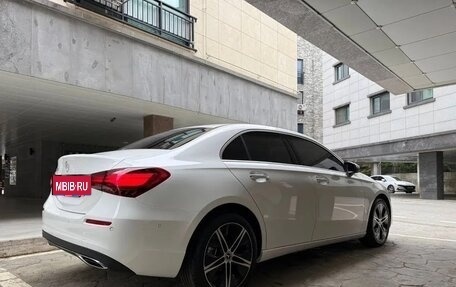 Mercedes-Benz A-Класс, 2022 год, 2 000 000 рублей, 6 фотография