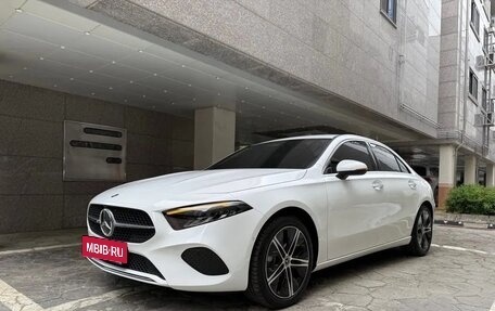 Mercedes-Benz A-Класс, 2022 год, 2 000 000 рублей, 3 фотография