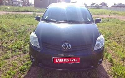 Toyota Auris II, 2011 год, 950 000 рублей, 1 фотография