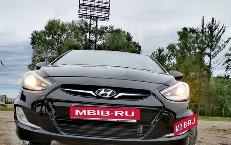 Hyundai Solaris II рестайлинг, 2013 год, 640 000 рублей, 3 фотография
