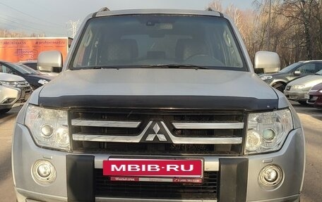 Mitsubishi Pajero IV, 2010 год, 1 850 000 рублей, 3 фотография