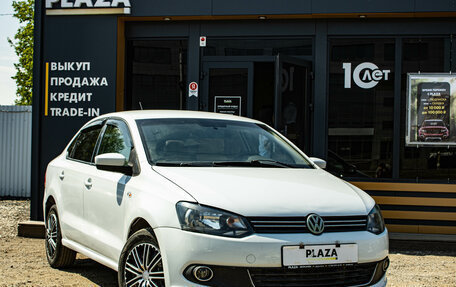 Volkswagen Polo VI (EU Market), 2013 год, 589 000 рублей, 2 фотография