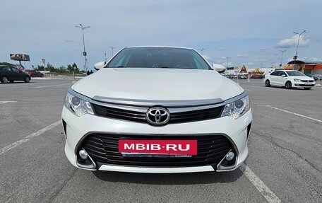 Toyota Camry, 2016 год, 2 220 000 рублей, 2 фотография