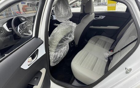 KIA K3, 2024 год, 2 240 000 рублей, 8 фотография