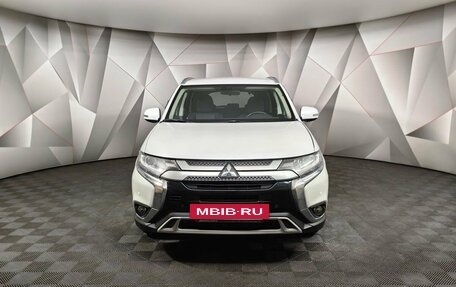 Mitsubishi Outlander III рестайлинг 3, 2019 год, 1 925 000 рублей, 7 фотография
