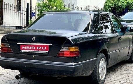 Mercedes-Benz W124, 1990 год, 235 000 рублей, 4 фотография