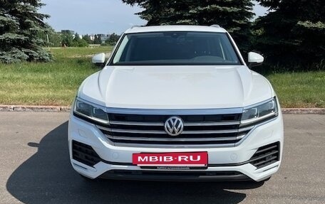 Volkswagen Touareg III, 2019 год, 4 250 000 рублей, 2 фотография