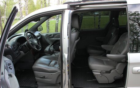 Chrysler Voyager IV, 2004 год, 930 000 рублей, 6 фотография