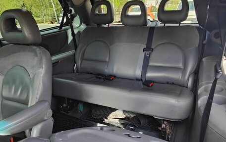 Chrysler Voyager IV, 2004 год, 930 000 рублей, 9 фотография