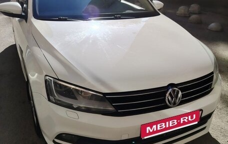 Volkswagen Jetta VI, 2016 год, 1 200 000 рублей, 2 фотография