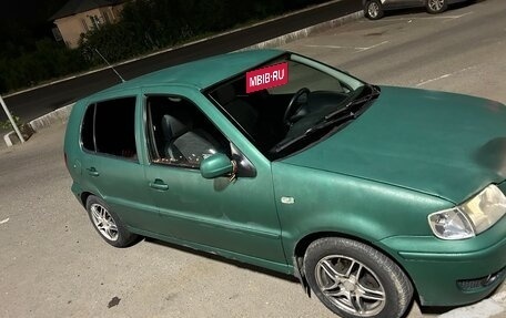 Volkswagen Polo III рестайлинг, 2000 год, 230 000 рублей, 4 фотография