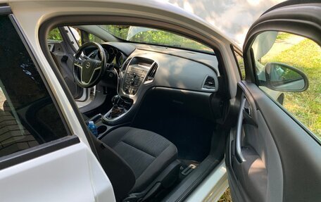 Opel Astra J, 2013 год, 850 000 рублей, 13 фотография