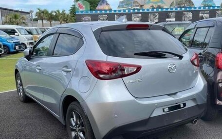 Mazda Demio IV, 2019 год, 828 000 рублей, 5 фотография