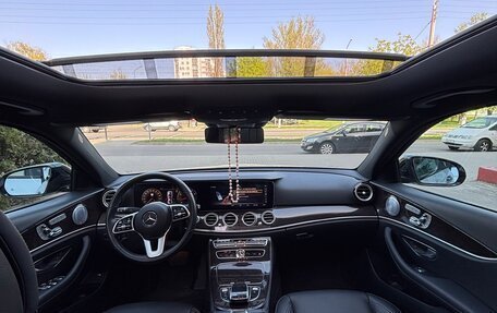 Mercedes-Benz E-Класс, 2019 год, 4 450 000 рублей, 7 фотография