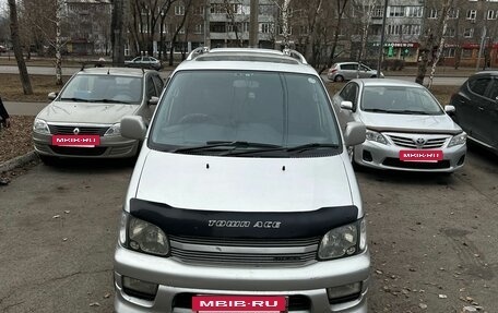 Toyota Town Ace III, 2000 год, 888 900 рублей, 2 фотография