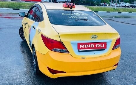 Hyundai Solaris II рестайлинг, 2015 год, 489 000 рублей, 5 фотография