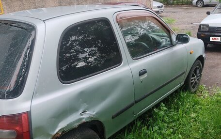 Nissan March II, 1998 год, 100 000 рублей, 3 фотография