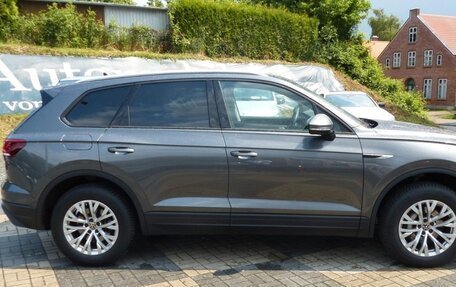 Volkswagen Touareg III, 2023 год, 5 700 000 рублей, 5 фотография
