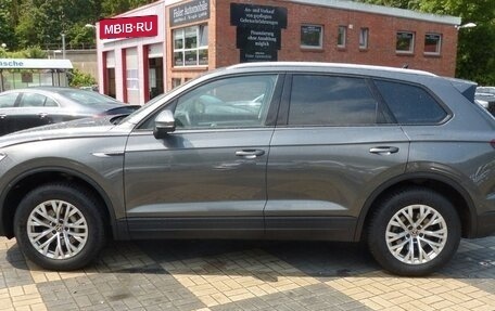 Volkswagen Touareg III, 2023 год, 5 700 000 рублей, 4 фотография