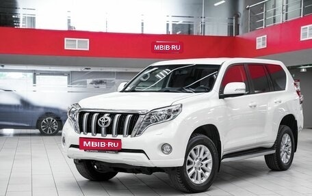 Toyota Land Cruiser Prado 150 рестайлинг 2, 2015 год, 3 099 000 рублей, 5 фотография