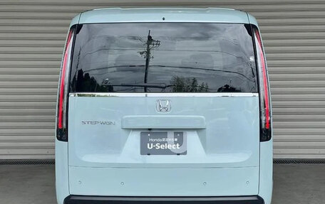 Honda Stepwgn, 2022 год, 2 150 000 рублей, 5 фотография