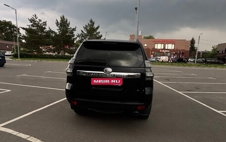 Toyota Land Cruiser Prado 150 рестайлинг 2, 2014 год, 2 850 000 рублей, 6 фотография