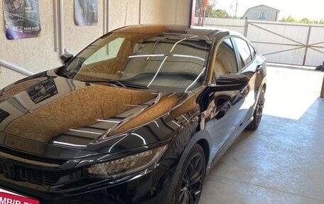 Honda Civic IX, 2017 год, 1 735 000 рублей, 2 фотография