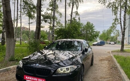 BMW 5 серия, 2012 год, 1 950 000 рублей, 2 фотография