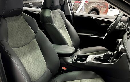 Toyota RAV4, 2024 год, 3 797 000 рублей, 17 фотография