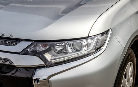 Mitsubishi Outlander III рестайлинг 3, 2019 год, 2 250 000 рублей, 8 фотография