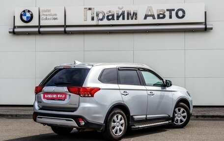 Mitsubishi Outlander III рестайлинг 3, 2019 год, 2 250 000 рублей, 2 фотография