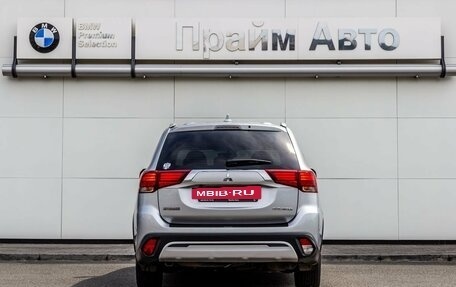 Mitsubishi Outlander III рестайлинг 3, 2019 год, 2 250 000 рублей, 4 фотография