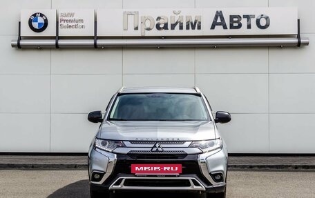 Mitsubishi Outlander III рестайлинг 3, 2019 год, 2 250 000 рублей, 3 фотография