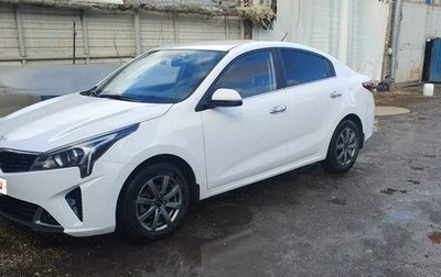 KIA Rio IV, 2021 год, 1 375 000 рублей, 1 фотография