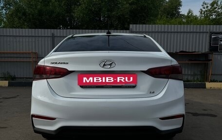 Hyundai Solaris II рестайлинг, 2017 год, 1 000 000 рублей, 4 фотография