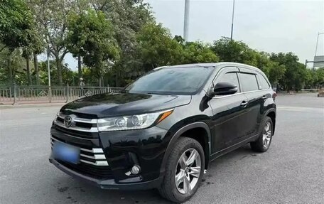 Toyota Highlander III, 2020 год, 2 754 000 рублей, 1 фотография