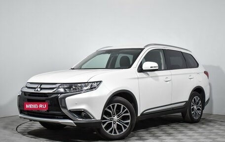Mitsubishi Outlander III рестайлинг 3, 2018 год, 2 150 000 рублей, 1 фотография