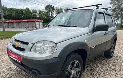 Chevrolet Niva I рестайлинг, 2015 год, 569 000 рублей, 1 фотография