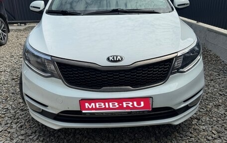 KIA Rio III рестайлинг, 2017 год, 890 000 рублей, 1 фотография