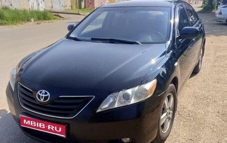 Toyota Camry, 2008 год, 970 000 рублей, 1 фотография