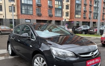 Opel Astra J, 2013 год, 880 000 рублей, 1 фотография