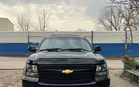 Chevrolet Tahoe III, 2012 год, 2 750 000 рублей, 1 фотография