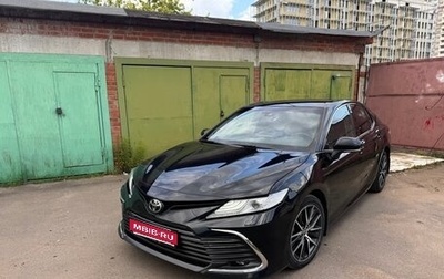 Toyota Camry, 2021 год, 3 000 000 рублей, 1 фотография