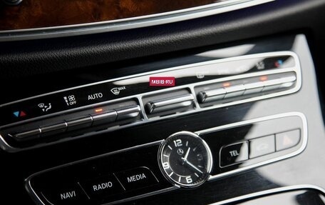 Mercedes-Benz E-Класс, 2016 год, 2 890 000 рублей, 19 фотография