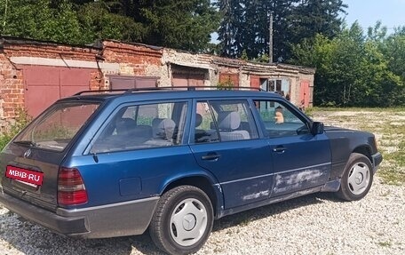 Mercedes-Benz E-Класс, 1995 год, 350 000 рублей, 2 фотография
