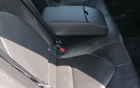 Toyota Camry, 2019 год, 2 650 000 рублей, 4 фотография