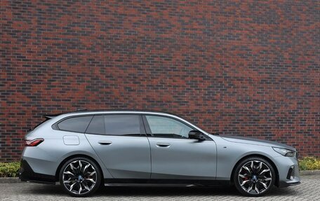BMW 5 серия, 2024 год, 10 820 000 рублей, 5 фотография